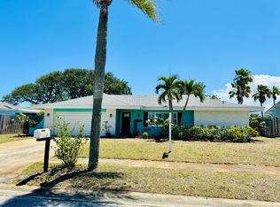 365 Kingston Rd, Satellite Beach, FL 32937