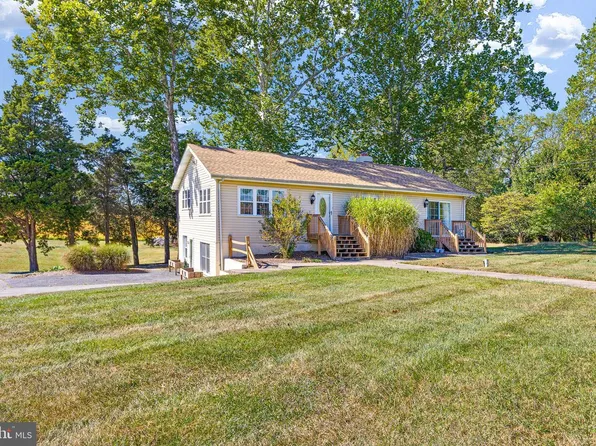 5748 Summit Bridge Rd, Townsend, DE 19734