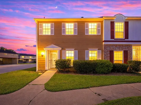 11127 Village Bend Ln #1127, Houston, TX 77072