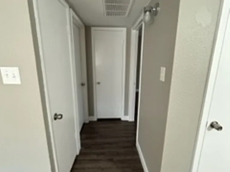 400 Donnell Dr — Photo 10