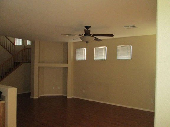 3rd image of 651 Marlberry Pl