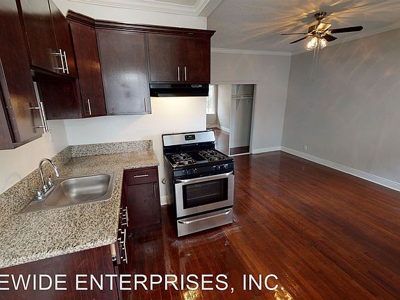 4th image of 2410 Budlong Ave #C
