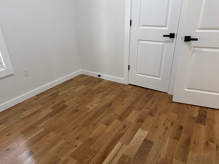 183 Woodside Ave #1F — Photo 5