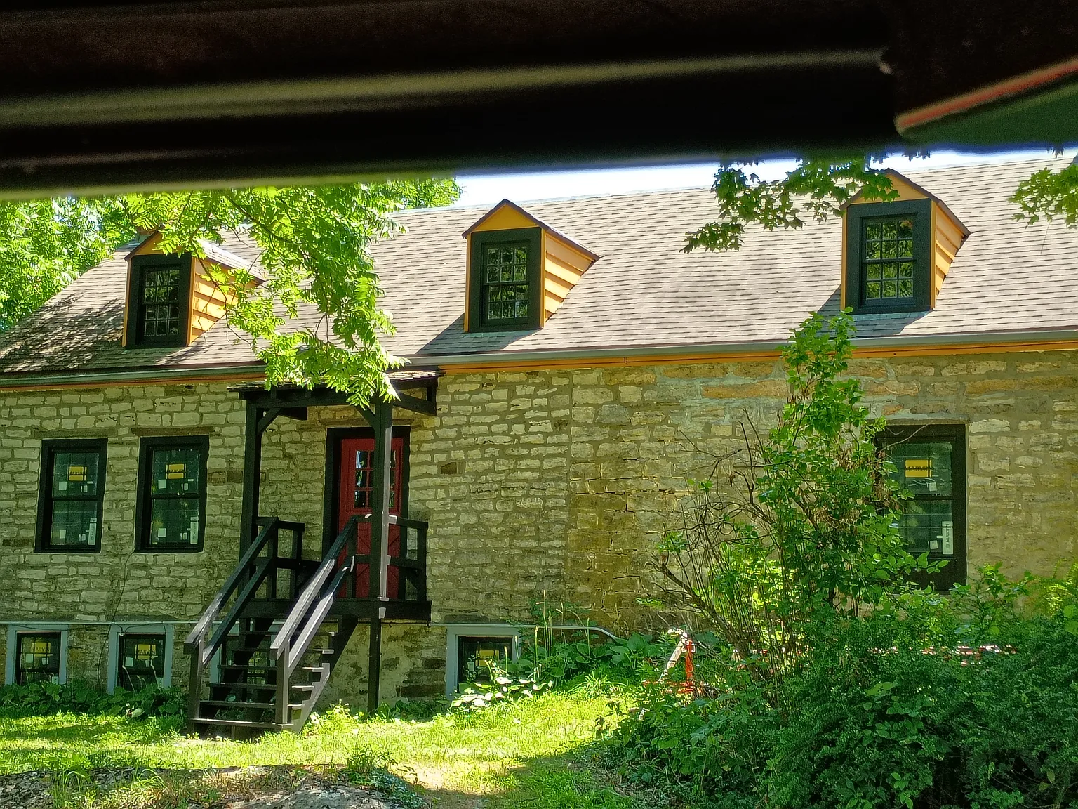 2070 Old Kings Hwy — Photo 1