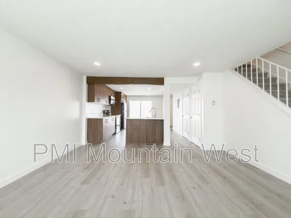 945 S Main St Unit 5, Bountiful, UT 84010