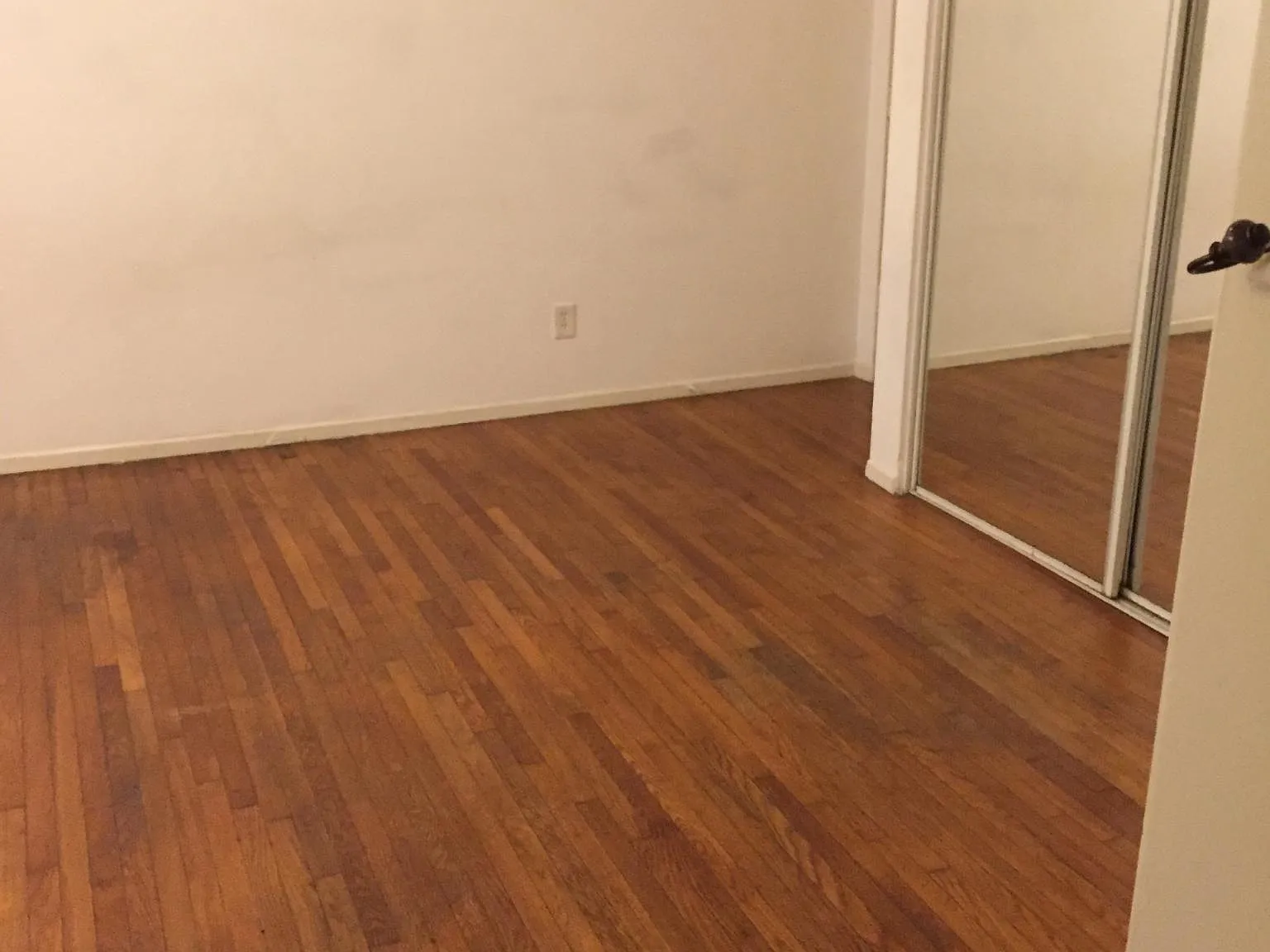 Studio, 500 sqft, $1,950 — Photo 4