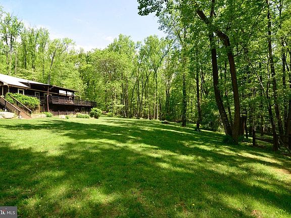 VIEW FROM THE DRIVEWAY