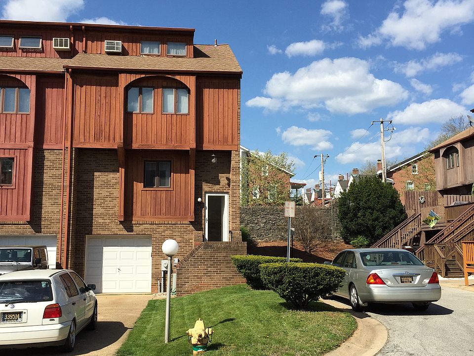 1st image of 22 Servan Ct