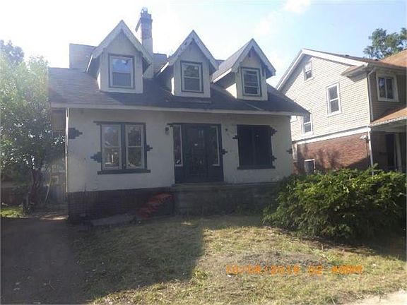 2nd image of 3447 Buckingham Ave