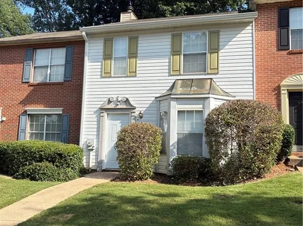 6465 Wedgeview Dr, Tucker, GA 30084