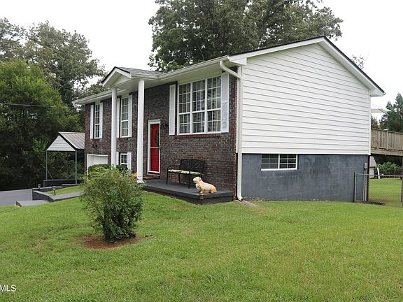 4th image of 1320 Scotsbury Cir