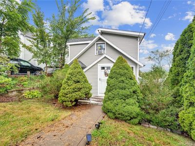 8 Carle Road, Branford, CT, 06405