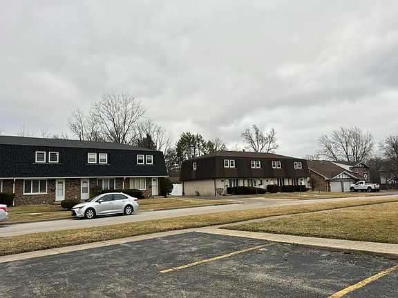 5th image of 1223 Town Crest Dr