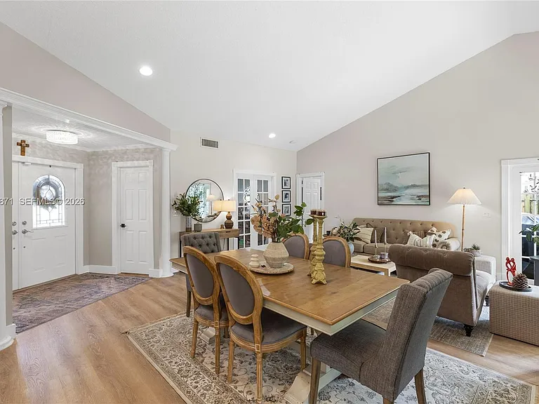 10900 NW 18th Ct — Photo 26