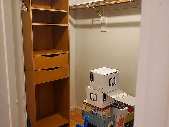 Walk in closet