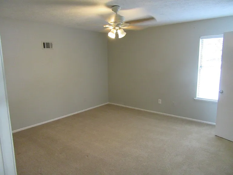 1113 Arthur Ave — Photo 28