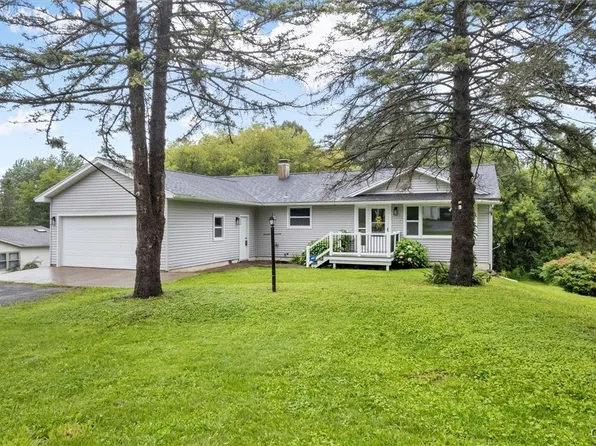 5028 City View Dr, Syracuse, NY 13215