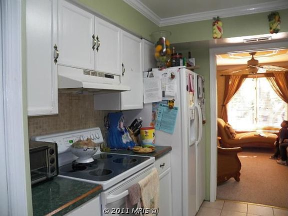 4th image of 1027 Boros Ct