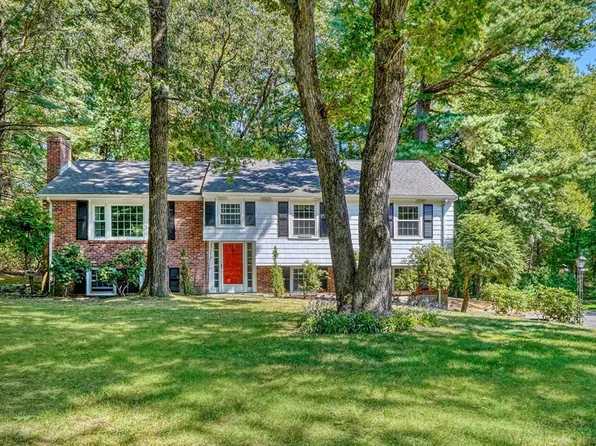 11 Kingswood Rd, Westwood, MA 02090