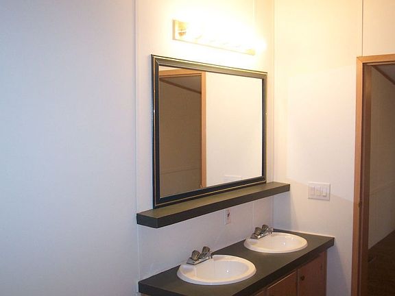 Double sinks/Master Bath