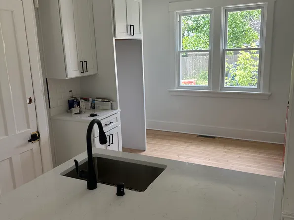 3415 N Bremen St #3417, Milwaukee, WI 53212