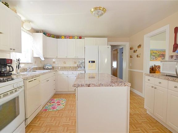 3rd image of 100 Fiske Ave