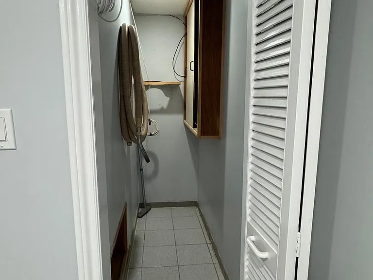 492 Raymerville Dr #BASEMENT — Photo 17