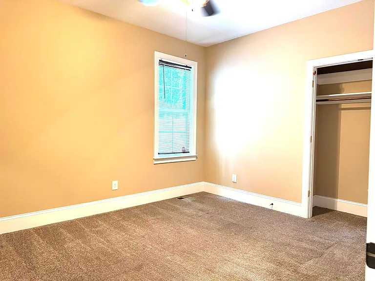 3658 Pleasants Ridge Dr — Photo 21