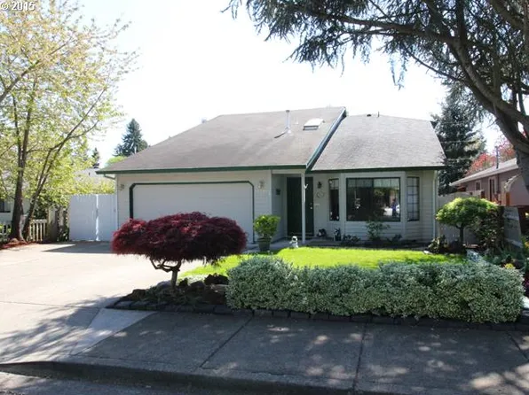 10130 SW Cynthia St, Beaverton, OR 97008