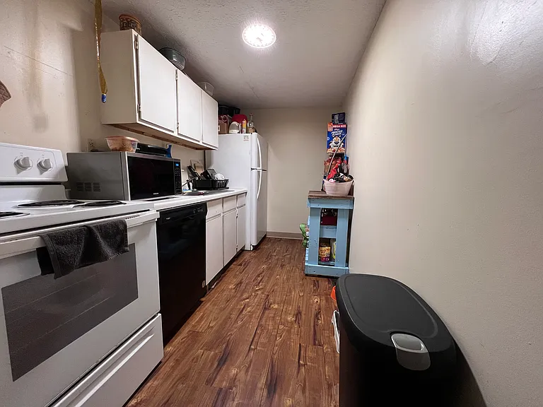 382 Forest Ave — Photo 14