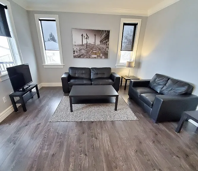 915 10th St #301 — Photo 6