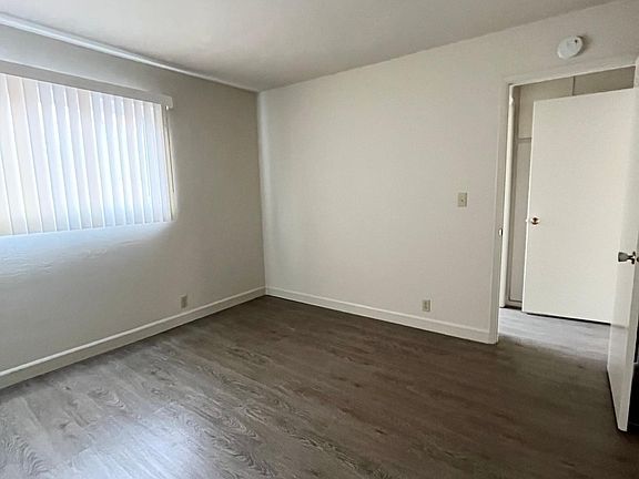 5th image of 2070 Radio Ave #20D