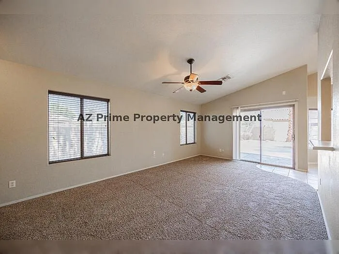 1654 W Geronimo St — Photo 7