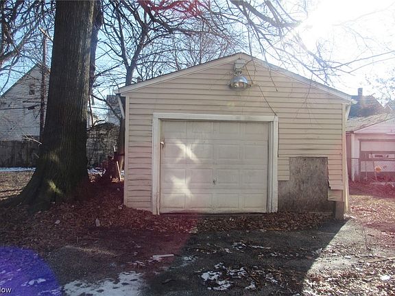 2nd image of 10912 Morison Ave