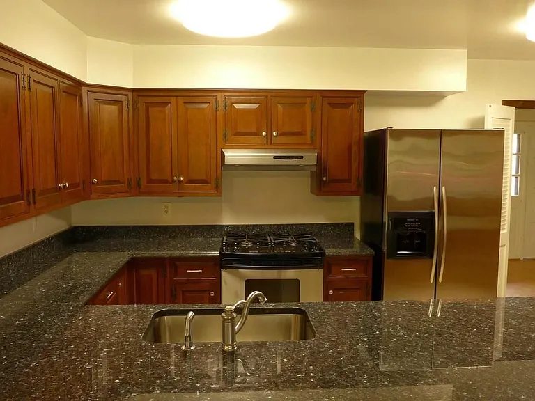 6301 Evermay Dr — Photo 7