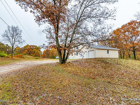 3rd image of 13382 Grindle Dr SE