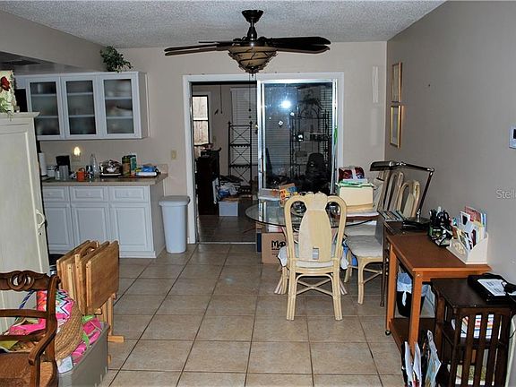 4th image of 1105 Bonnie Lou Dr