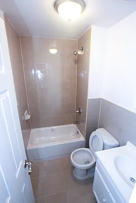 Rented by Jonis Realty | media 3