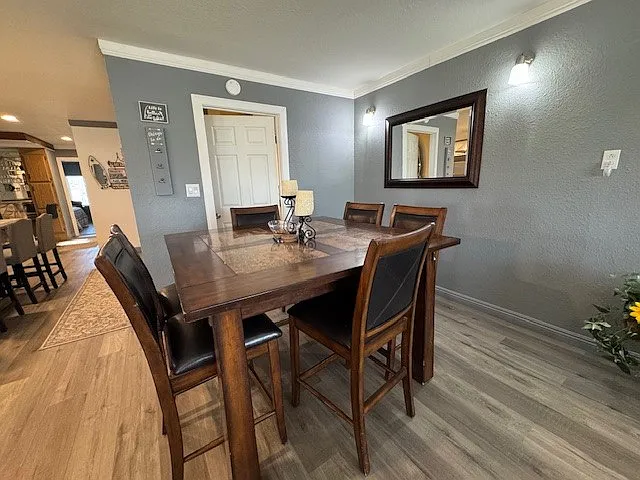 1682 Colina Dr — Photo 26