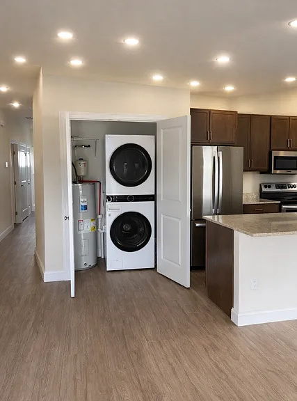 21 Longbranch Dr — Photo 16