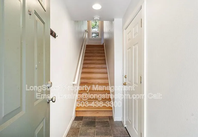 10247 NW Village Heights Dr — Photo 5