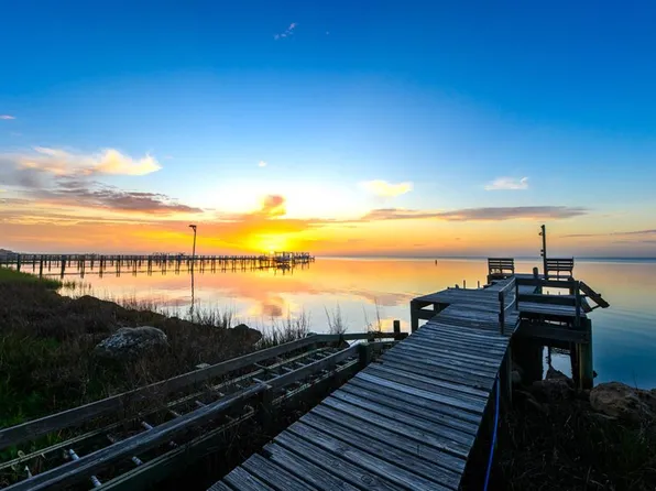 2043 Sand Dollar Trl, Saint George Island, FL 32328