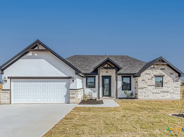230 Colonial Ln, La Vernia, TX 78121