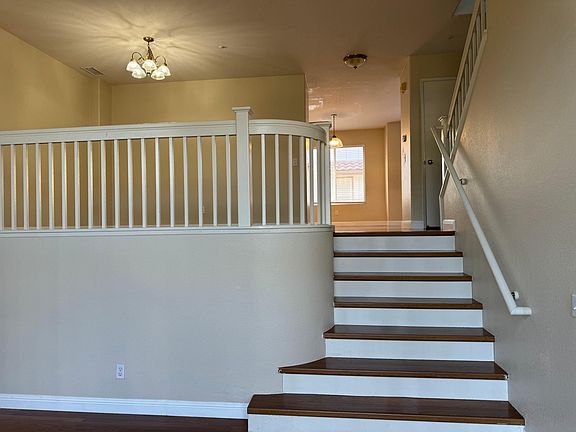 5th image of 10278 Wateridge Cir #178