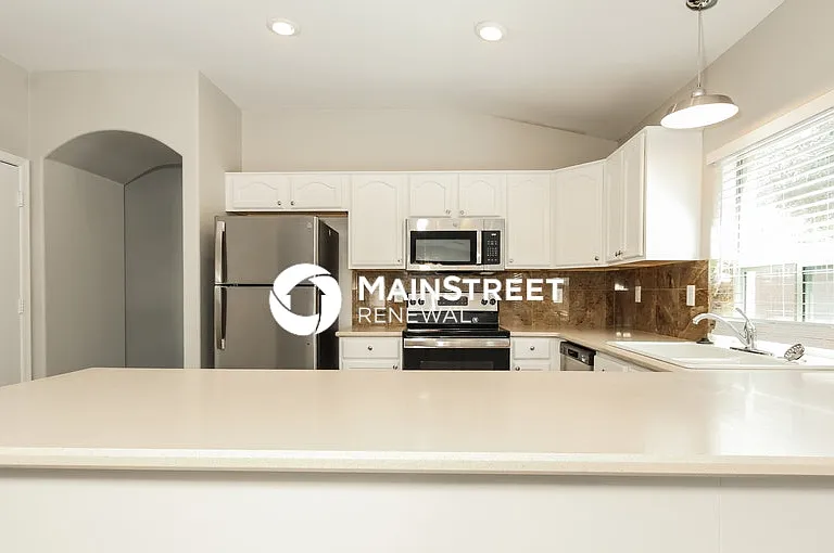 3224 S 92nd Dr — Photo 6