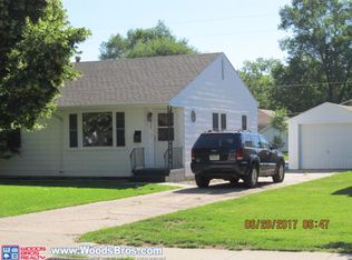 1417 N Huston Ave, Grand Island, NE 68803