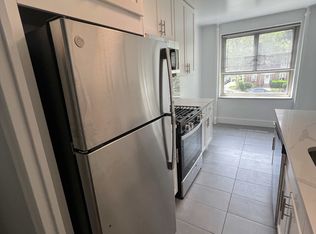 192-10 69th Ave Floor 2, Fresh Meadows, NY 11365
