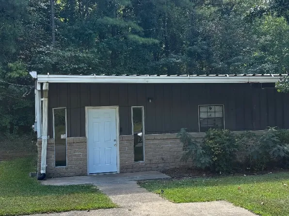 1724 Louise Dr SE, Jacksonville, AL
