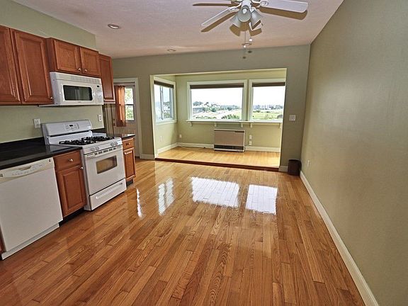 3rd image of 45 Faywood Ave #2