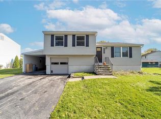8003 Bamm Hollow Rd, Clay, NY 13041